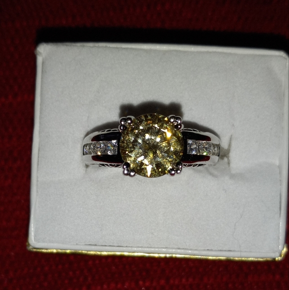 Jewelry - CZ Sterling Silver 925 Ring Sz 7